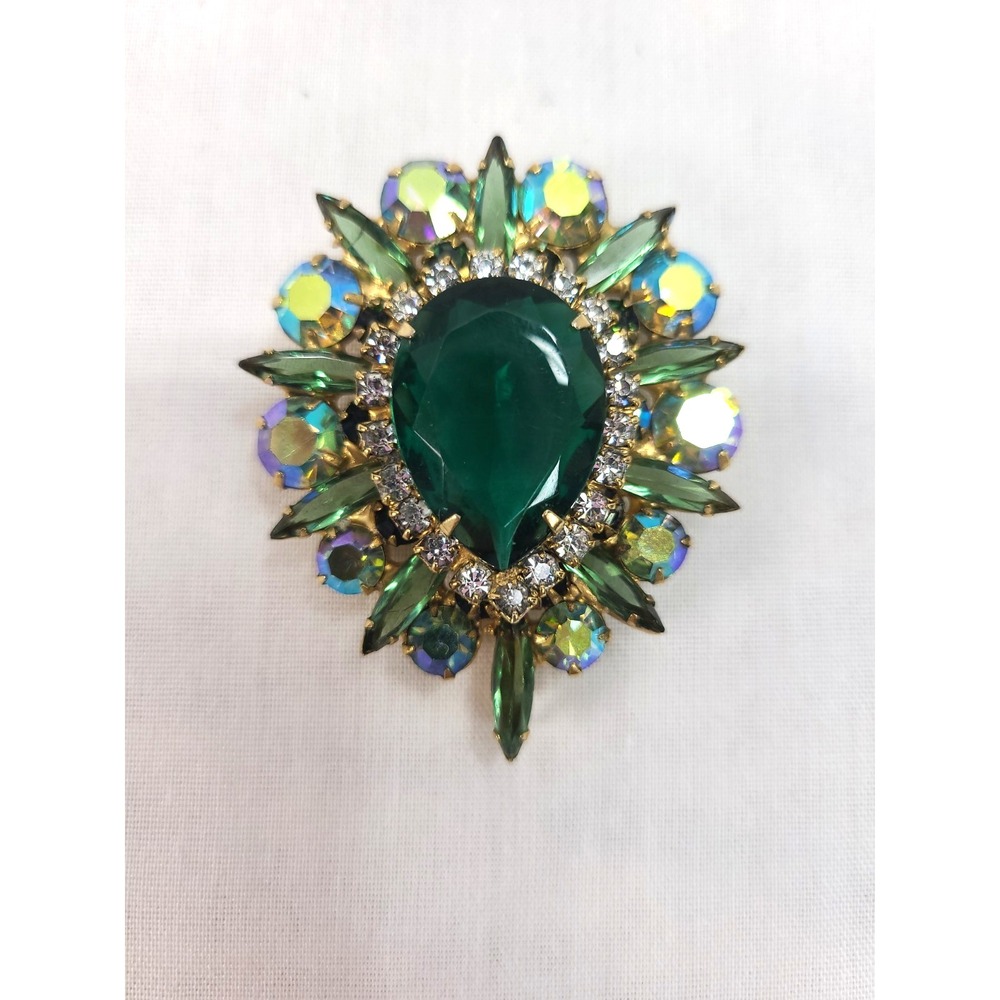 Vintage D&E Juliana Shades of Green Aurora Borealis Brooch or Pendant